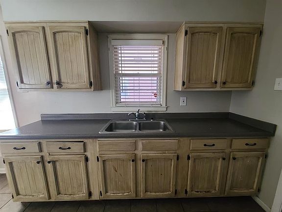 4th image of 3708 Huntingdon Ln
