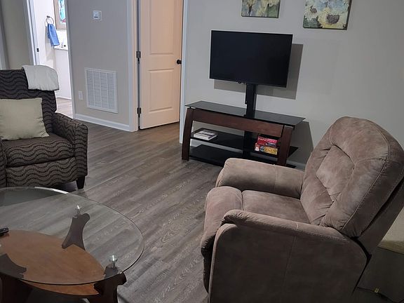 4th image of 5436 Bertie Ave