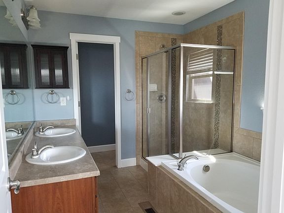 4th image of 18029 E Saskatoon Pl