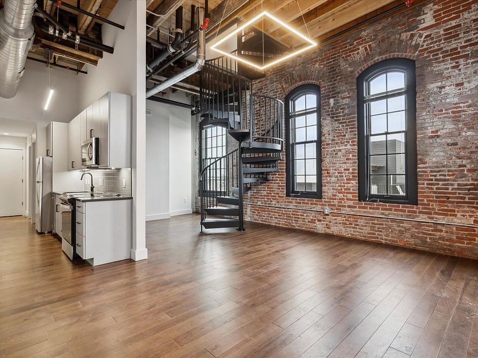1st image of 173 W Berks St Penthouse 2