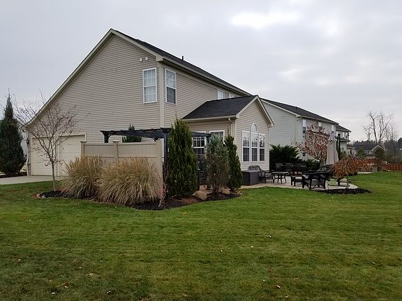 Privacy Fence and Pergola