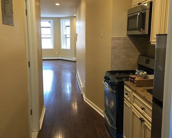 3027 Kennedy Blvd #35 — Photo 3