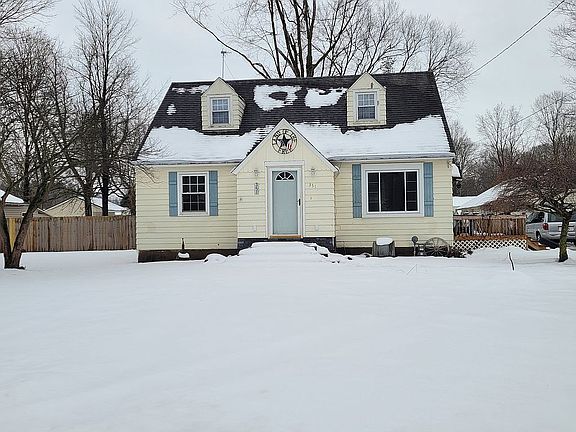 2nd image of 351 W Burr Oak St