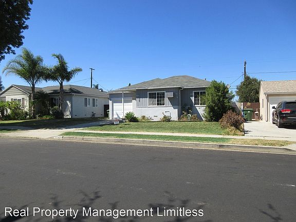 2nd image of 17929 Emelita St