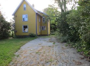 858 Bank St, New London, CT 06320