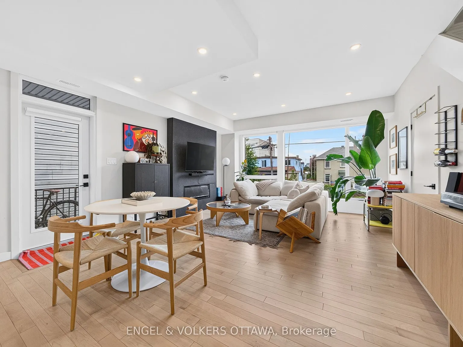 2 bed, $3,800 — Photo 3