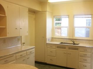 2631 SE Main St, Portland, OR 97214