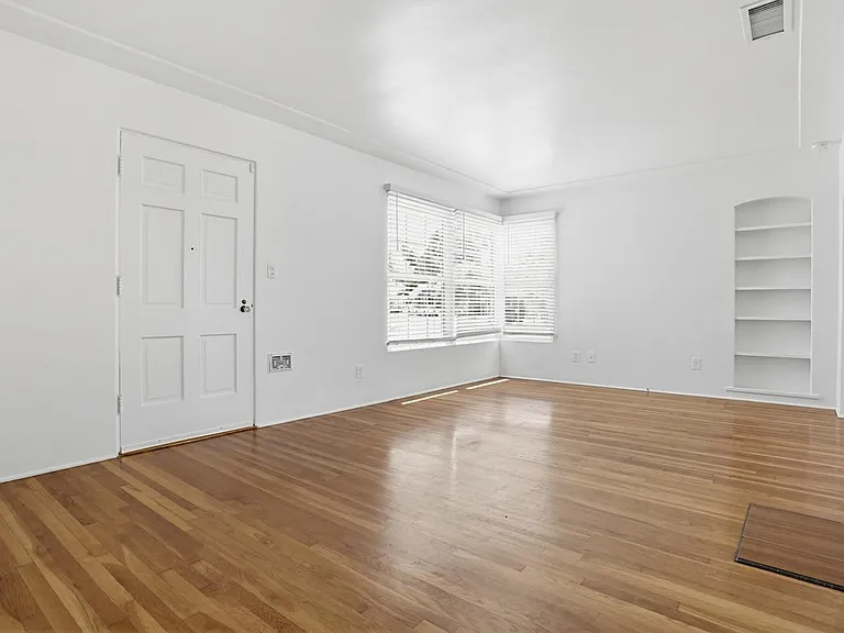 4548 Max Dr — Photo 6