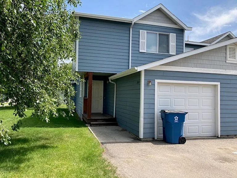 2451 Daws Dr #C — Photo 1