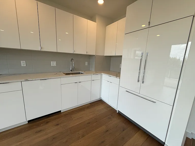 97-99 Elmwood St #312 — Photo 3