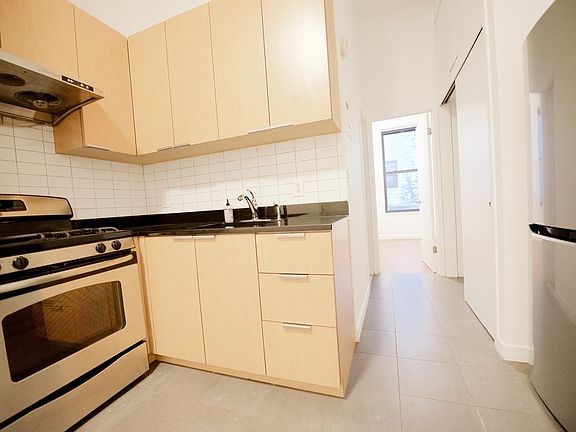 3rd image of 181 E Broadway #1AD
