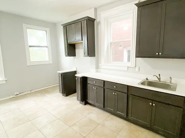 3106 Keokuk St #B — Photo 5