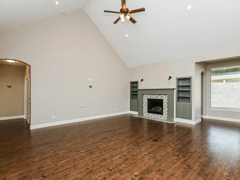 413 Blue Star Ct — Photo 4