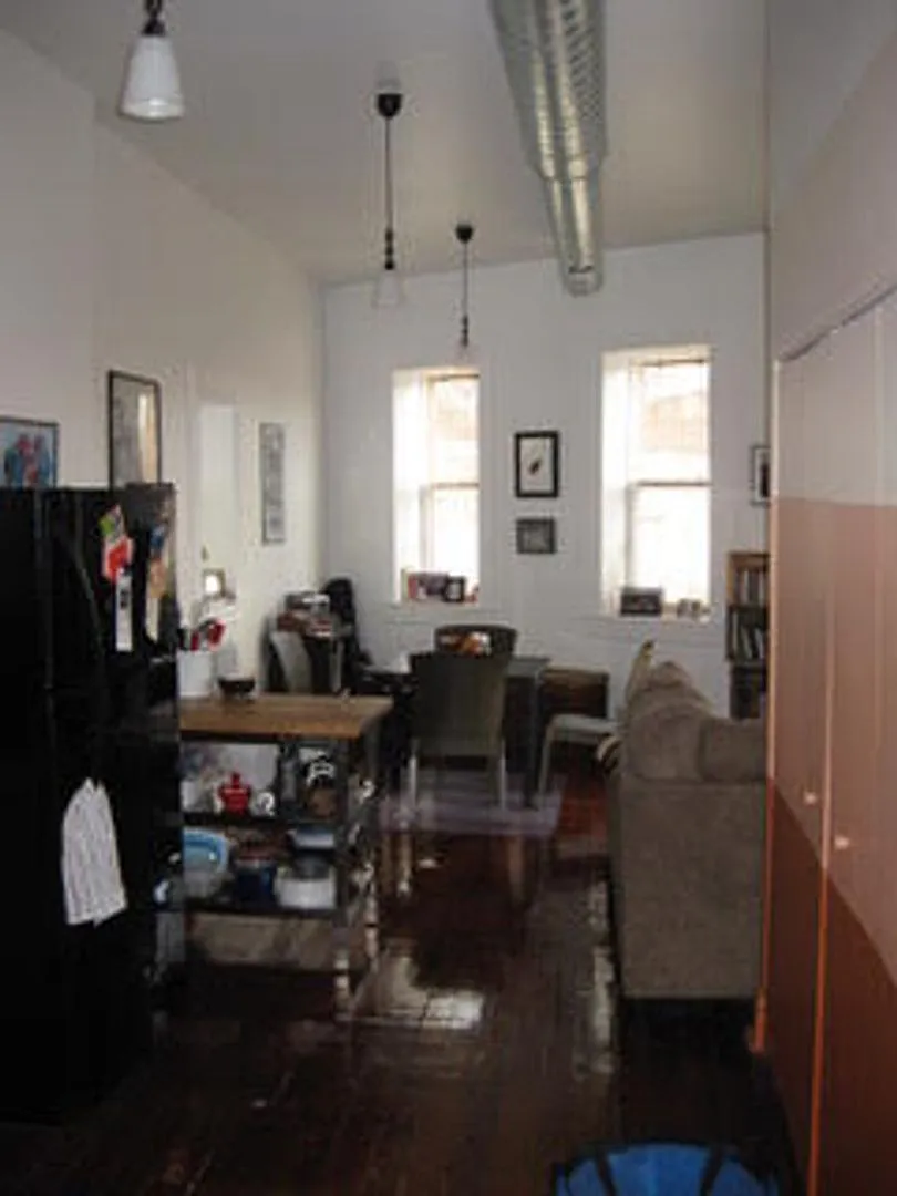 3801 Penn Ave #2 photo 1