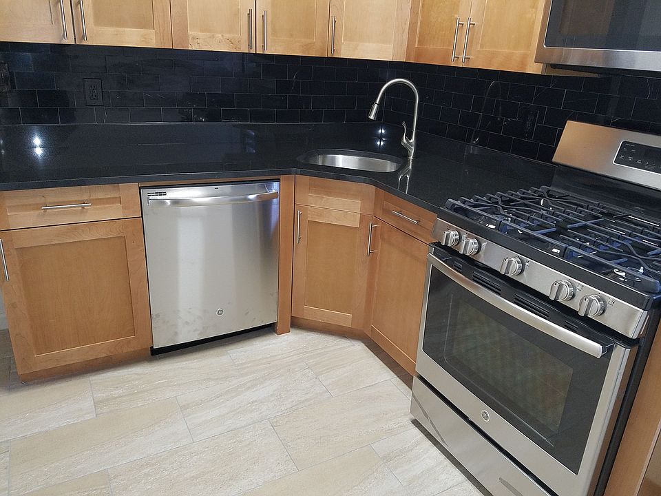 1st image of 355 E 72nd St APT 9J