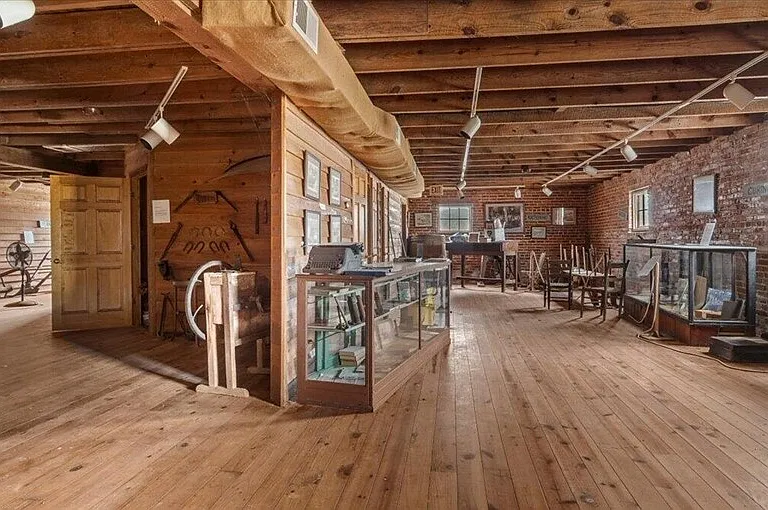 306 W Main St #1 — Photo 7
