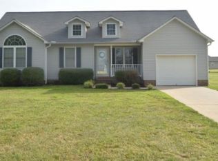 838 Sunny Slope Dr, Cowpens, SC 29330