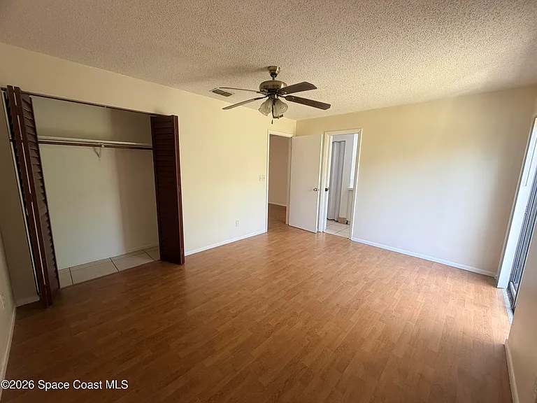 36 Elton St #B — Photo 9