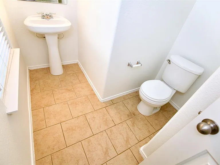 264 Vermillion Marble Trl — Photo 5