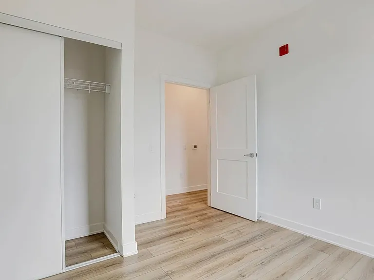 312 Erb St W #309 — Photo 17