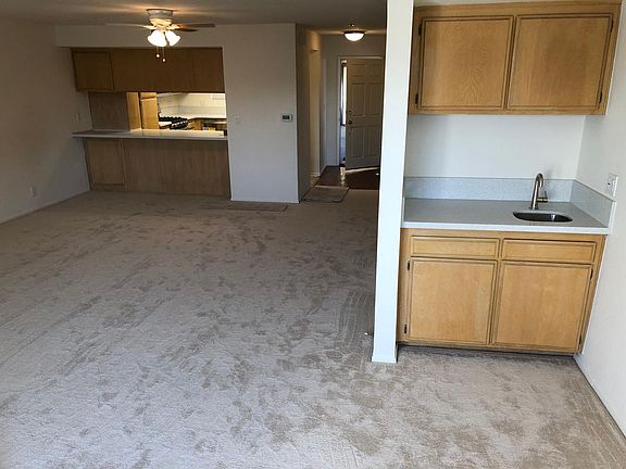 4th image of 961 E California Blvd Unit 218