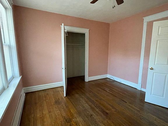 2nd image of 3141 Lackland Ave