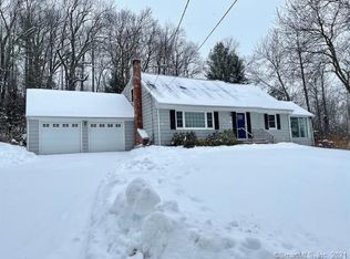 34 Cedar Ridge Dr, Farmington, CT 06032