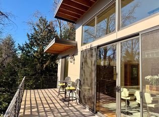 8430 SE 47th Pl SUITE A, Mercer Island, WA 98040