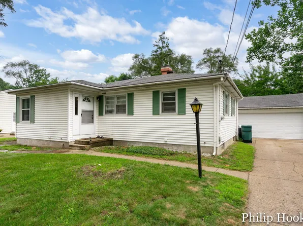 1383 Katrina Dr SE, Kentwood, MI 49508