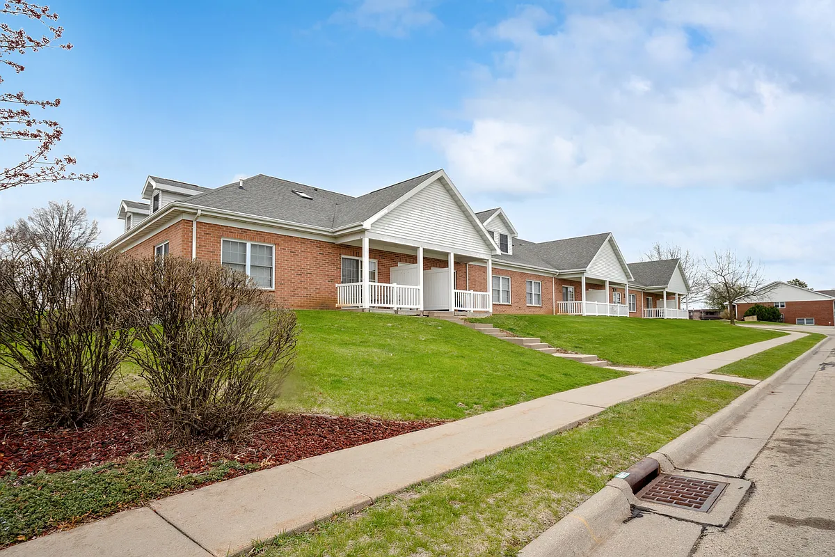 Building Photo - 1607 Wingate Dr #12