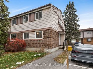 2276 Orient Park Dr #48, Ottawa, ON K1B4Z7