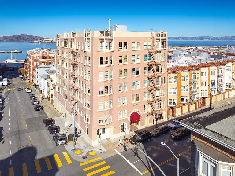 990 Bay St #1114R — Photo 18