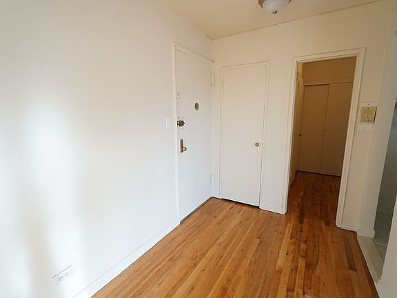 4th image of 71 Ocean Pkwy APT 4A