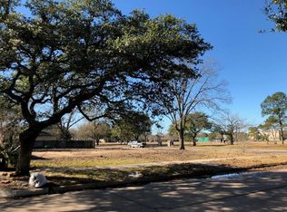 9002 Mullins Dr, Houston, TX 77096