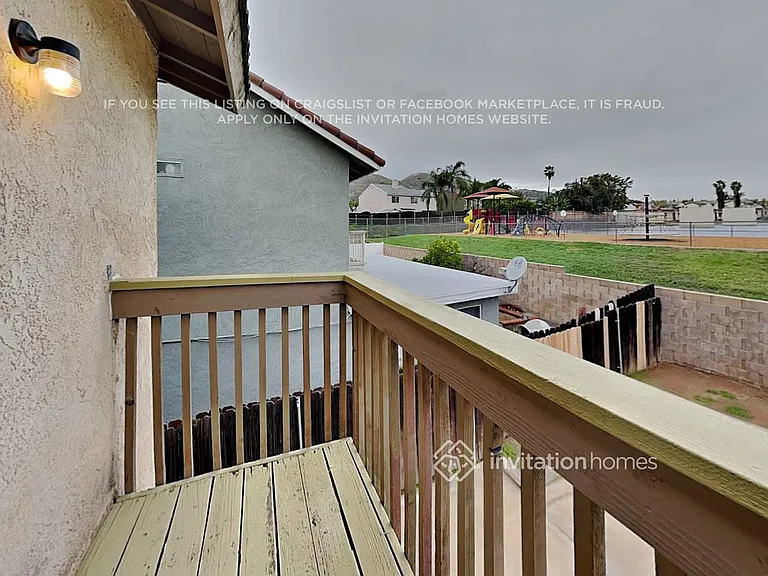 23270 Elfin Pl — Photo 17