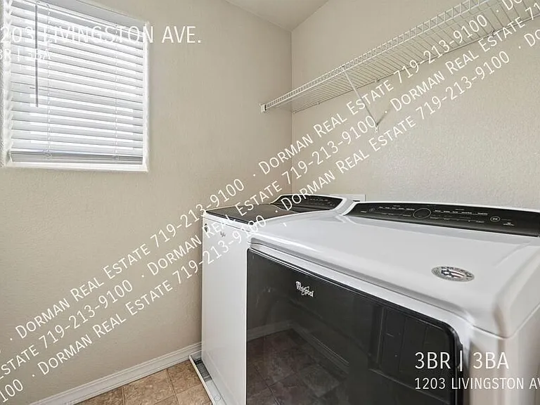 1203 Livingston Ave — Photo 20