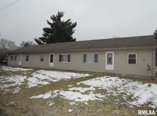 916 S Creve Coeur Ave, Creve Coeur, IL