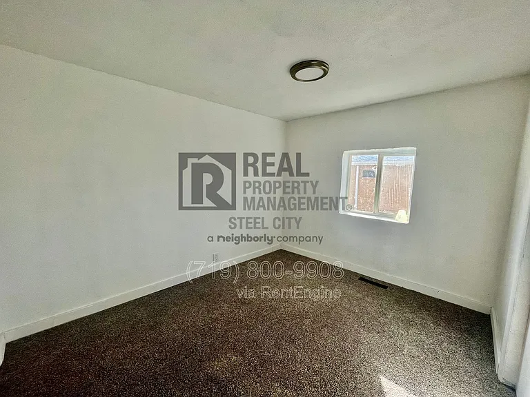 2802 Lakeview Ave — Photo 9