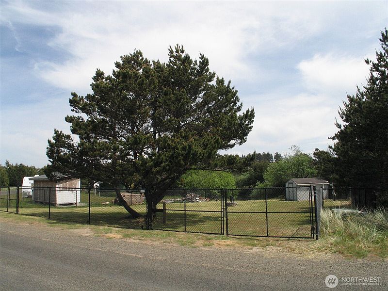 3rd image of 33702 G Street
