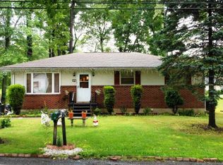 30 E Donaldson St, Tremont, PA 17981