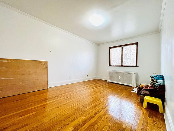 4th image of 48-14 65th St