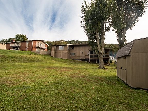 4th image of 1343 Normandy Dr