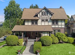 958 16th Ave E, Seattle, WA 98112