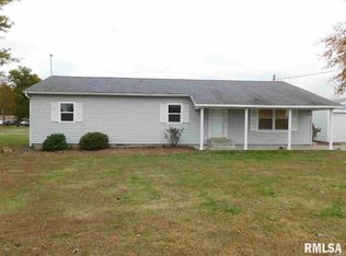 11498 Khoury League Rd, MARION, IL 62959