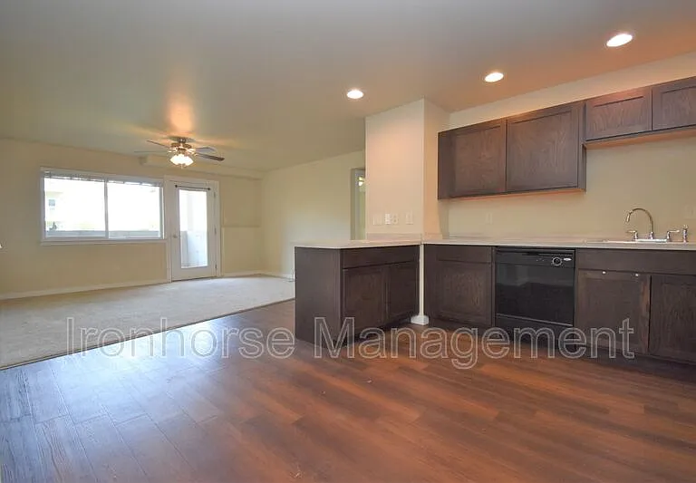 2226 Baxter Ln #3 — Photo 7