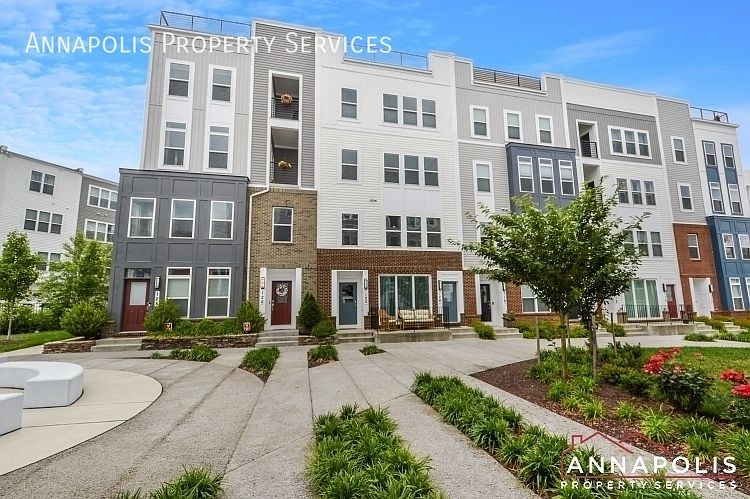 1st image of 122 Lejeune Way