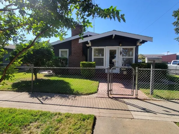 1307 Sacramento St, Escalon, CA 95320