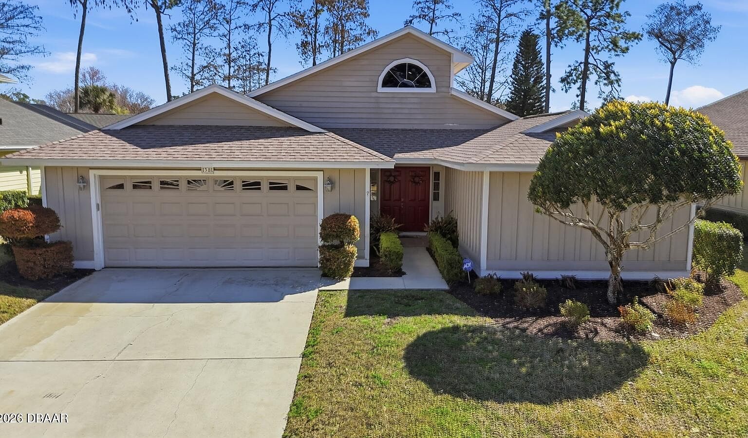 38 Treetop Cir