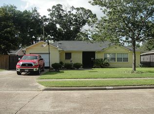 922 Saddle Rock Dr, Houston, TX 77088