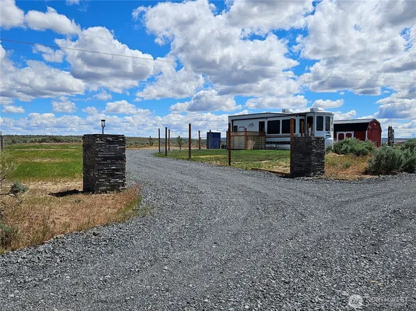 5365 W Coyote Trail, Ephrata, WA 98823